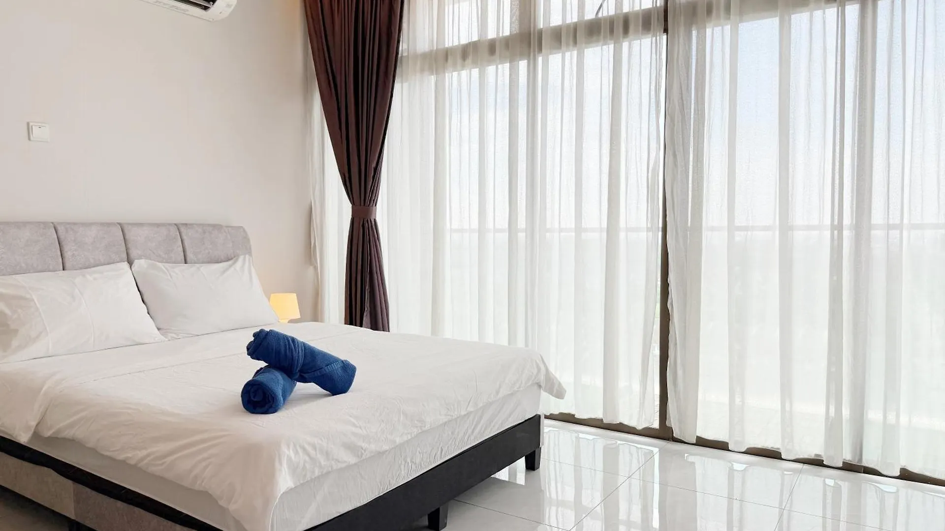 Palazio Serviced Apartment In Mount Austin Near Aeon Ikea Toppen Hsi Τζόχορ Μπάχρου